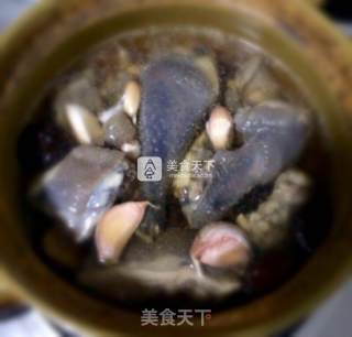 蒜香砂锅土鸡汤的做法步骤：5