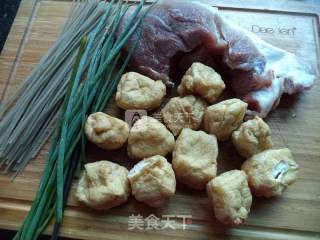 蒸粉丝酿豆腐的做法步骤：1