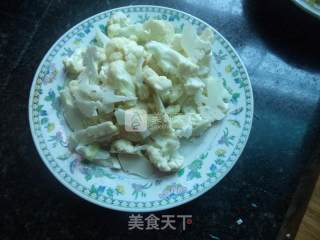 炒西兰花的做法步骤：1