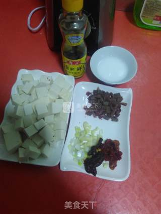 麻婆豆腐的做法步骤：1
