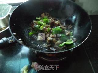 木耳鸡丁的做法步骤：11