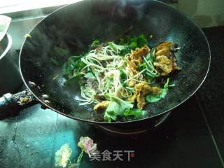 木耳鸡蛋炒面的做法步骤：10