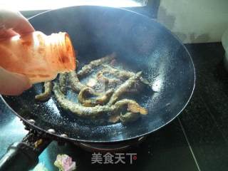 西芹焖泥湫的做法步骤：11