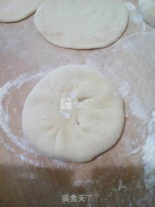 韭菜木耳虾仁馅饼的做法步骤：12