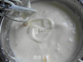 海绵纸杯蛋糕的做法步骤：2
