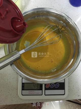 土鸡蛋的戚风蛋糕……的做法步骤：4