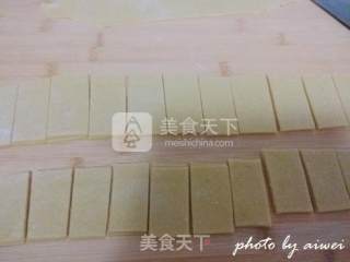 花开咯吱的做法步骤：1