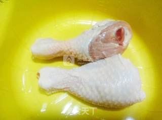 聚餐必备——蒸鸡腿卷的做法步骤：1