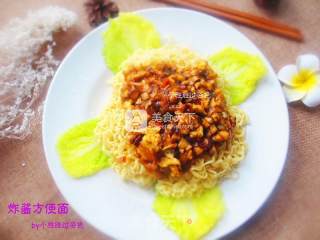 炸酱方便面的做法步骤：8