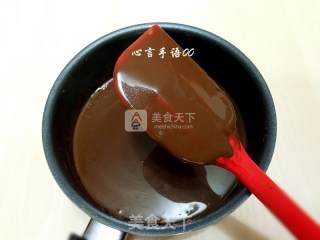 多出来的蛋黄怎么办——正宗巧克力慕斯的做法步骤：4