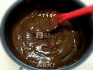 多出来的蛋黄怎么办——正宗巧克力慕斯的做法步骤：5