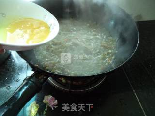 酸辣鸡蛋粉丝的做法步骤：11
