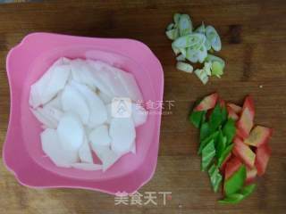 山药炒木耳的做法步骤：2