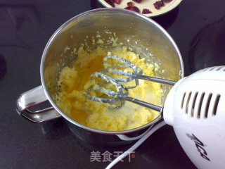 蔓越莓高粱奶茶蛋糕的做法步骤：5