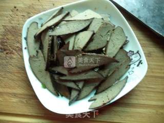孜然腊猪肝的做法步骤：2