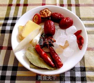 家庭养生红烧肉的做法步骤：2