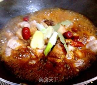 家庭养生红烧肉的做法步骤：7