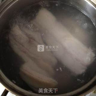 卤蛋红烧肉的做法步骤：1