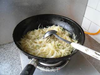 葱蒜土豆丝的做法步骤：6