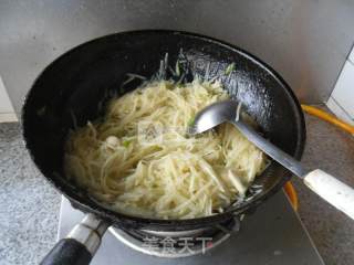 葱蒜土豆丝的做法步骤：7