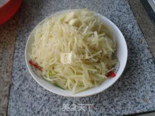 葱蒜土豆丝的做法步骤：8