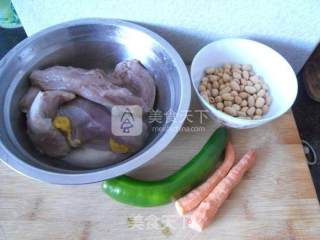 辣味野鸡丁的做法步骤：1