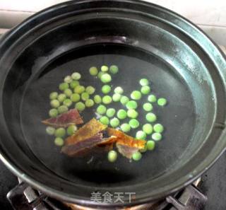 腊肉豌豆米饭小披萨的做法步骤：2