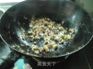 芹菜墨鱼木耳豆腐丝的做法步骤：2