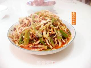 芹菜墨鱼木耳豆腐丝的做法步骤：18