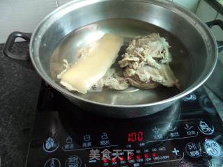 墨鱼羊肉汤的做法步骤：5