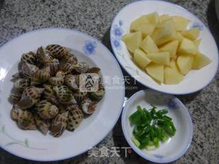花螺煮土豆的做法步骤：1
