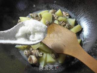 花螺煮土豆的做法步骤：6