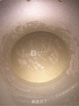 油炸花生米的做法步骤：1
