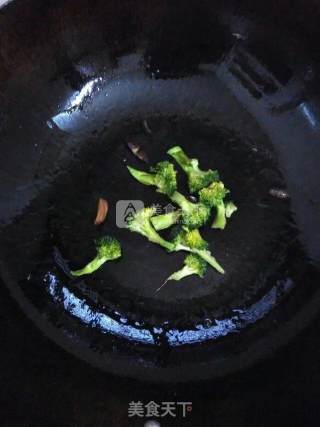【沙茶美食】中式牛肉丸盖浇饭的做法步骤：4