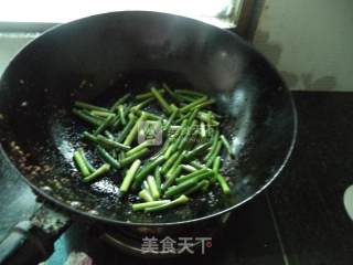 蒜苔香肠的做法步骤：7