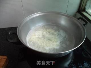 包菜丝炒面的做法步骤：7