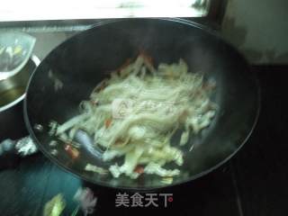 包菜丝炒面的做法步骤：8