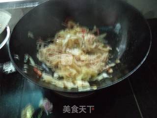 包菜丝炒面的做法步骤：11