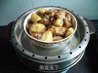 土豆蒸猪蹄---宴客菜的做法步骤：10