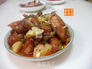 土豆蒸猪蹄---宴客菜的做法步骤：12
