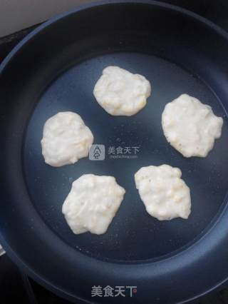 香蕉泥饼的做法步骤：4