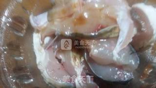 炸鱼柳的做法步骤：1