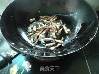 腊肠瘦肉油豆腐丝的做法步骤：3