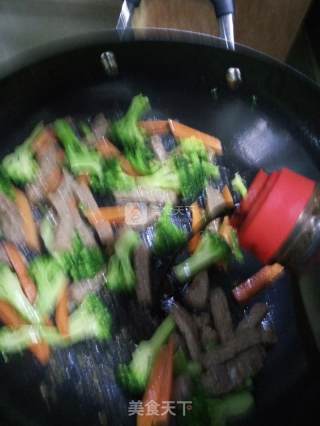 砂锅牛肉焖饭的做法步骤：10