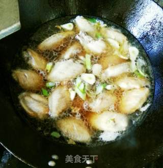 米饭杀手——啤酒香菇鸡翅的做法步骤：7
