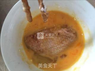 炸鸡翅的做法步骤：3