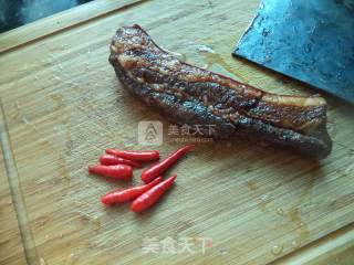 蒸腊肉片的做法步骤：1