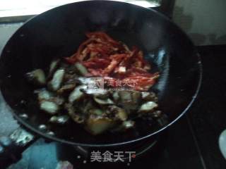 红辣椒炒米粉肉的做法步骤：4