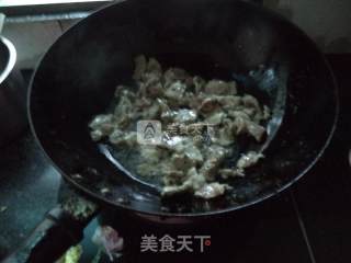 青椒蛋皮肉丝的做法步骤：3