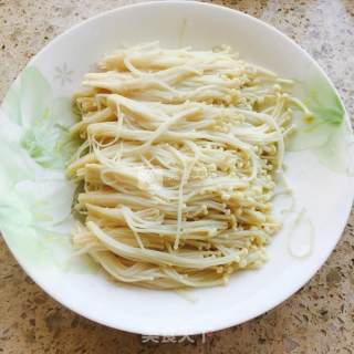 剁椒金针菇的做法步骤：3